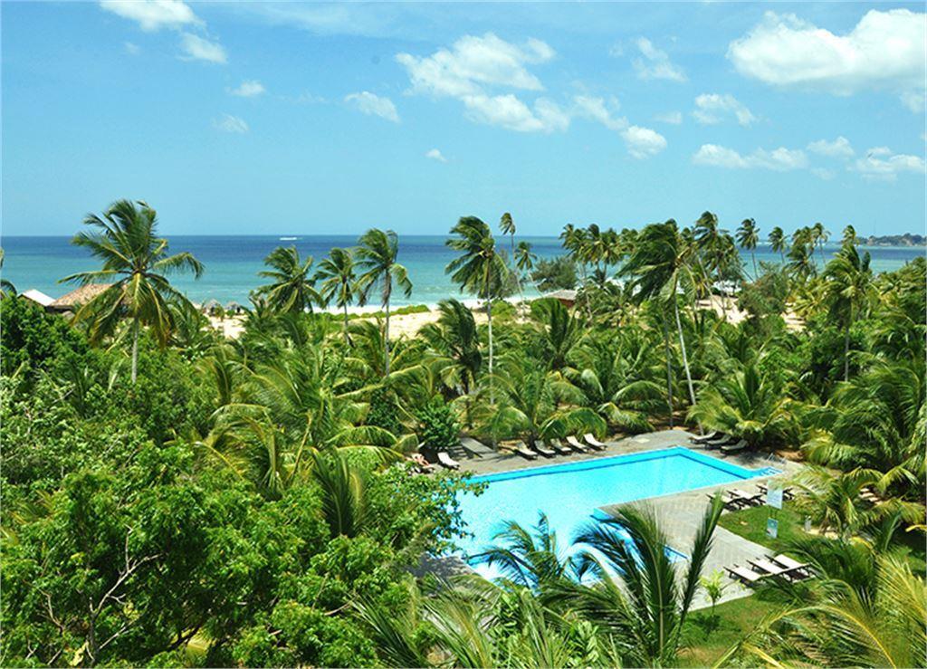 1. Lagoon Paradise Beach Resort 4*